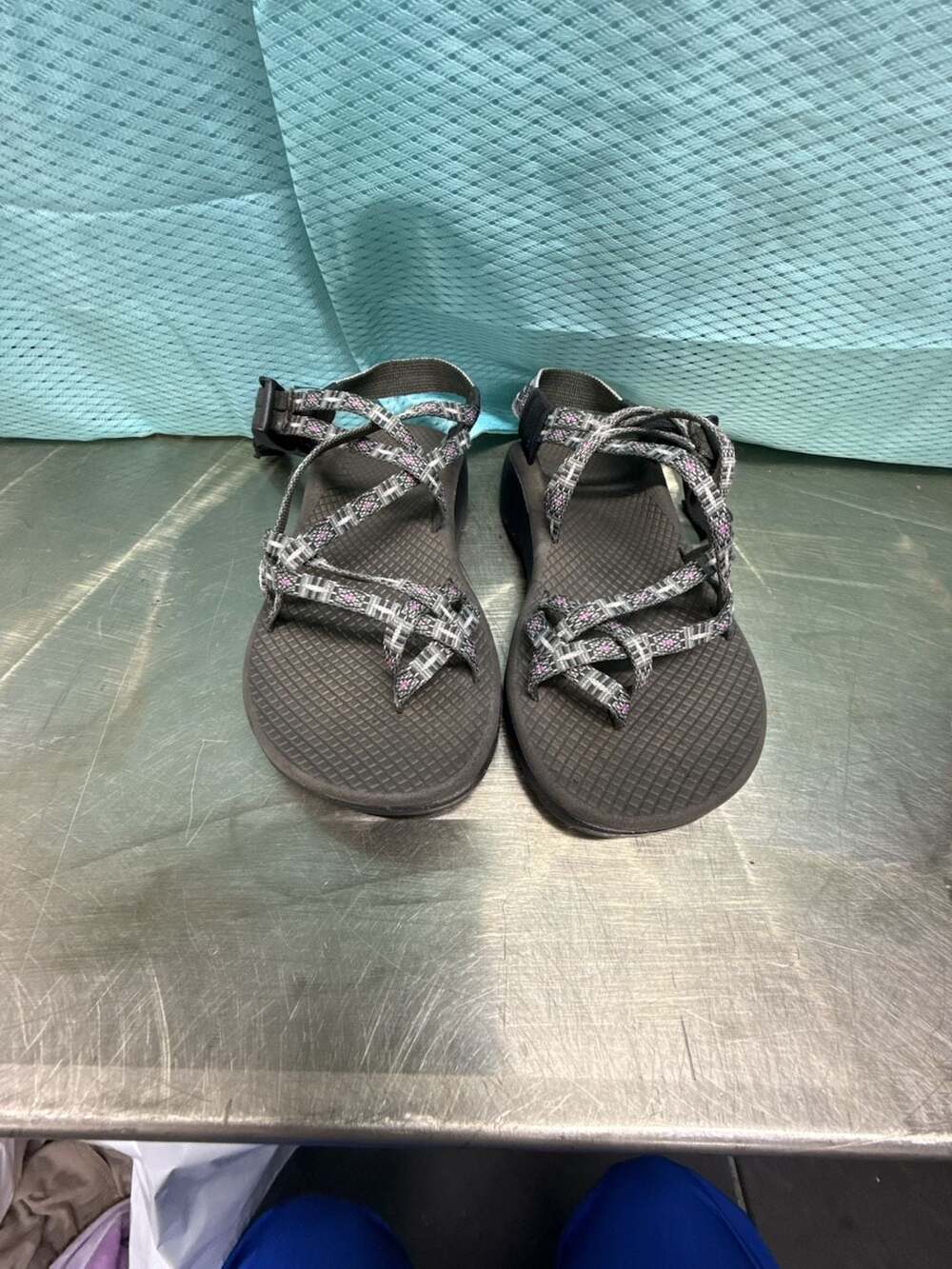 Chaco Z/Cloud X2 Sandals Women's Size [X] Webb Agora Pink Grey Aztec Toe Loop